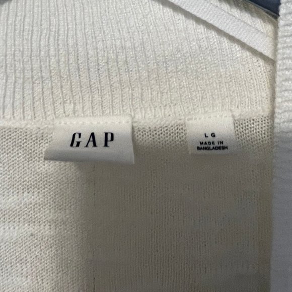 White GAP lightweight sweater in size Large - Picture 2 of 3